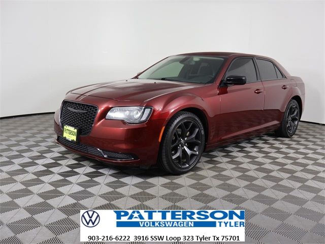 2021 Chrysler 300 Touring