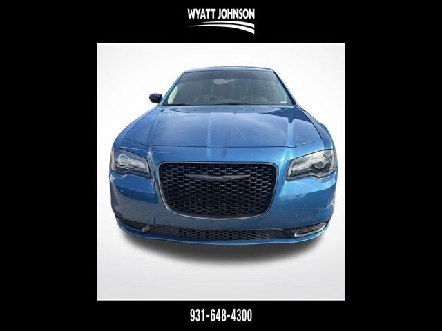 2021 Chrysler 300 Touring