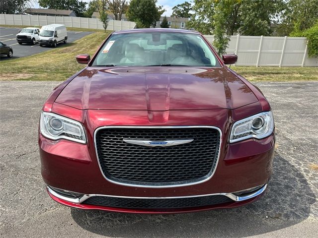 2021 Chrysler 300 Touring L