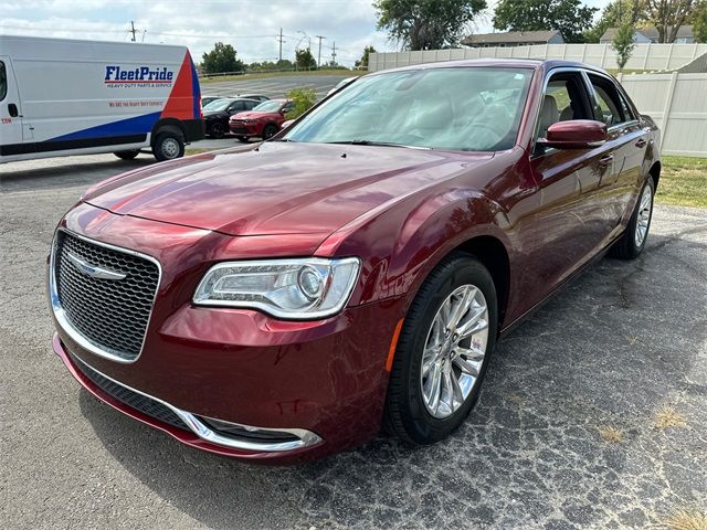 2021 Chrysler 300 Touring L