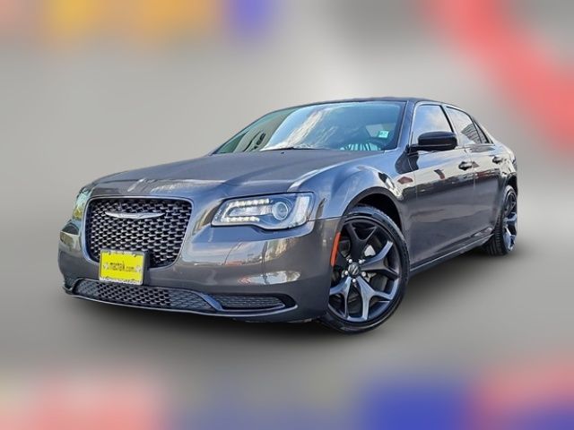 2021 Chrysler 300 Touring