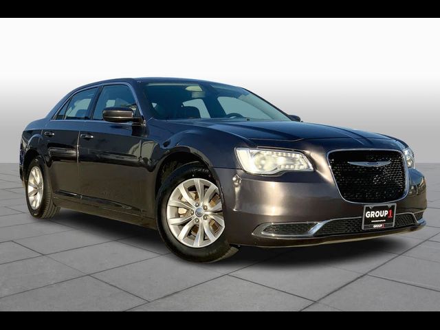 2021 Chrysler 300 Touring