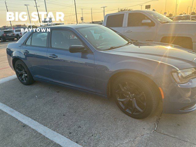 2021 Chrysler 300 Touring