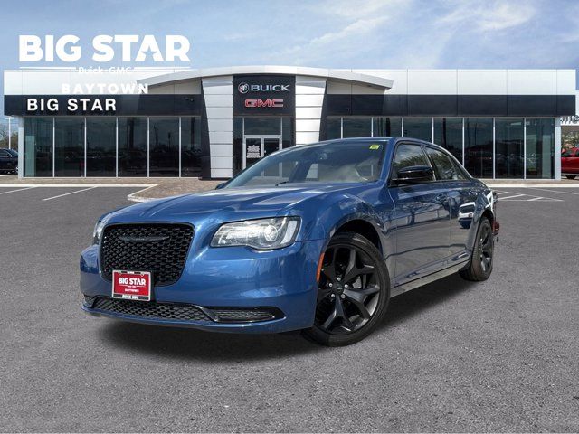 2021 Chrysler 300 Touring