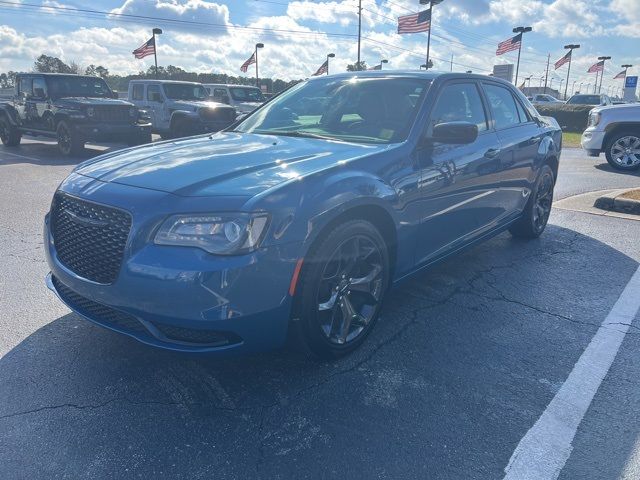 2021 Chrysler 300 Touring