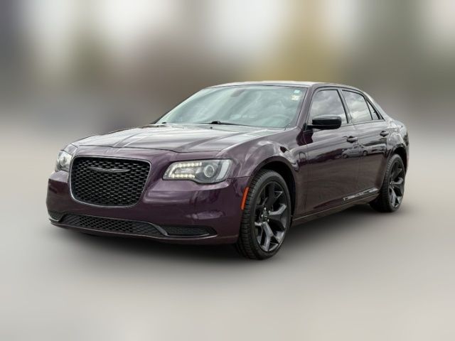 2021 Chrysler 300 Touring