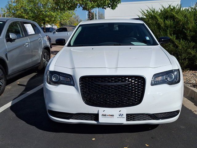 2021 Chrysler 300 Touring