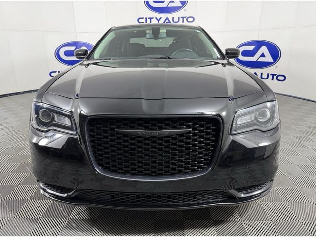 2021 Chrysler 300 Touring