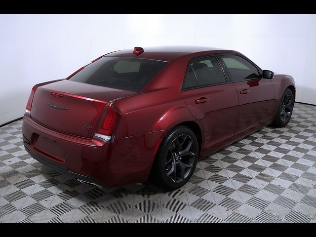 2021 Chrysler 300 Touring L