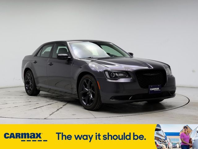 2021 Chrysler 300 Touring