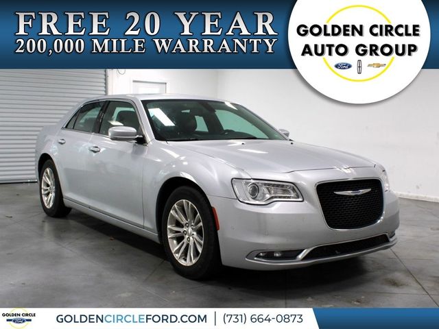 2021 Chrysler 300 Touring L