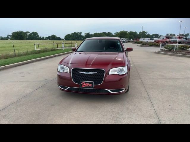 2021 Chrysler 300 Touring