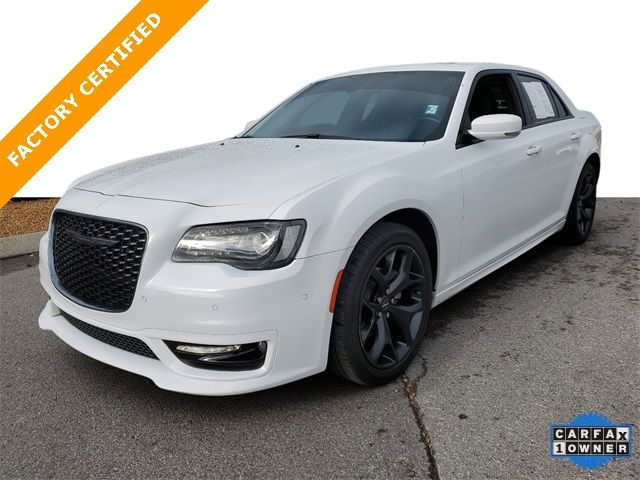 2021 Chrysler 300 Touring L