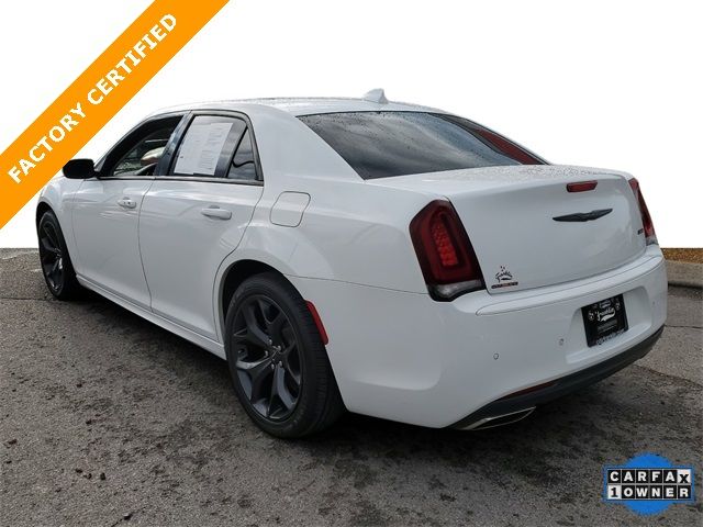 2021 Chrysler 300 Touring L