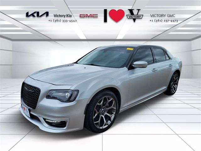 2021 Chrysler 300 Touring L