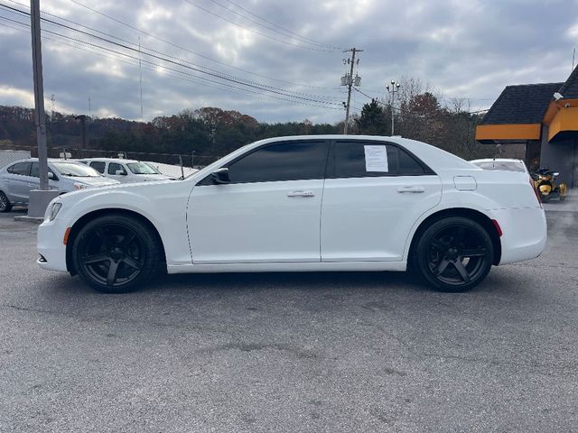 2021 Chrysler 300 Touring