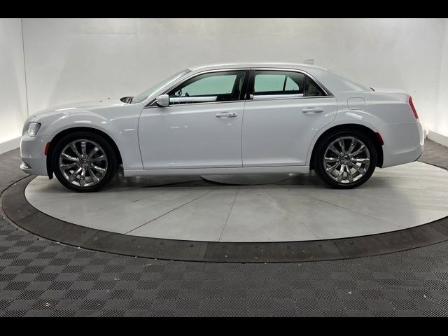 2021 Chrysler 300 Touring