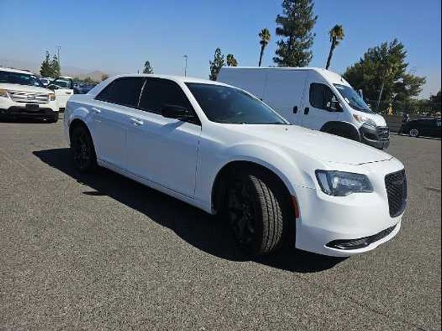 2021 Chrysler 300 Touring