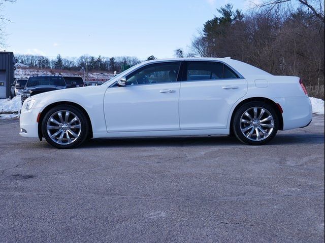 2021 Chrysler 300 Touring L