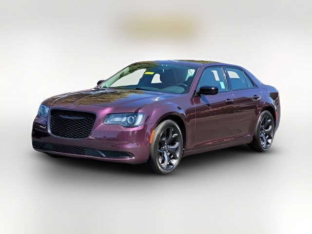 2021 Chrysler 300 Touring