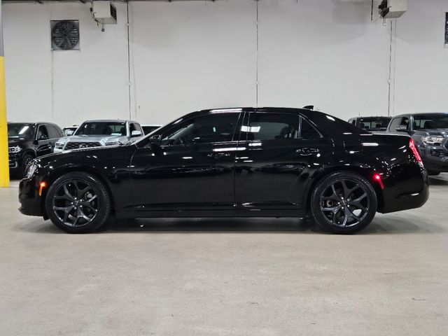 2021 Chrysler 300 Touring