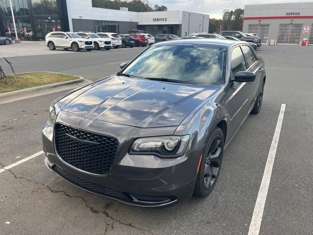 2021 Chrysler 300 Touring