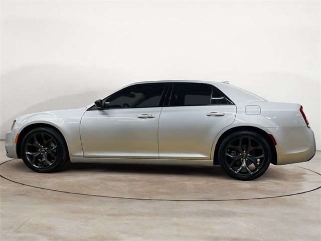 2021 Chrysler 300 Touring
