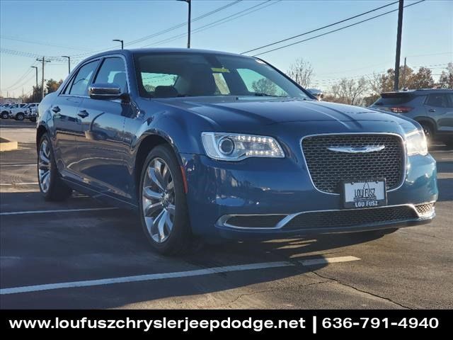 2021 Chrysler 300 Touring