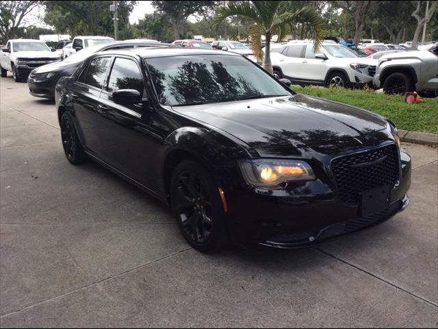 2021 Chrysler 300 Touring