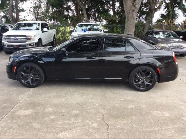 2021 Chrysler 300 Touring