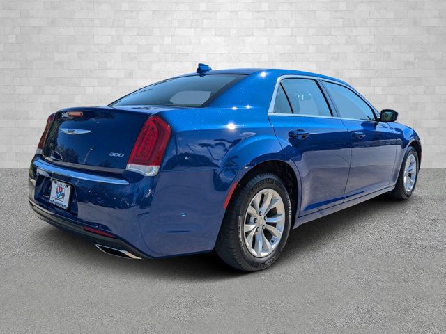 2021 Chrysler 300 Touring