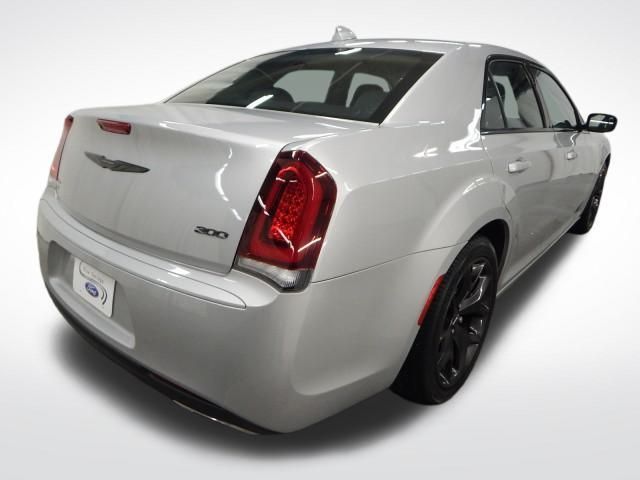 2021 Chrysler 300 Touring