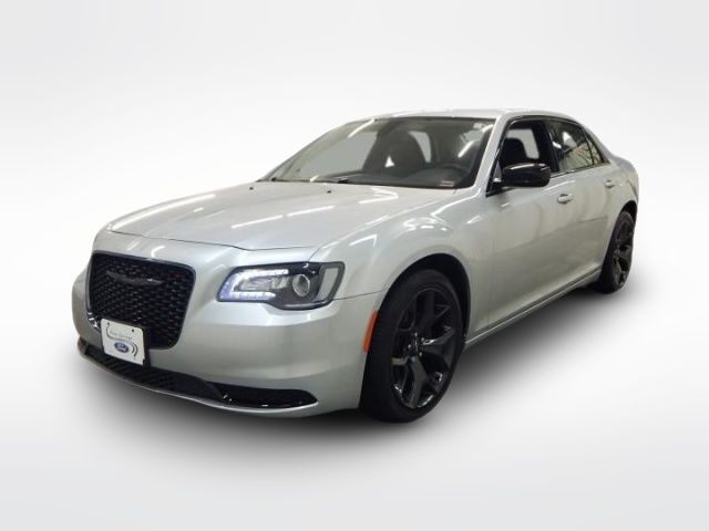 2021 Chrysler 300 Touring