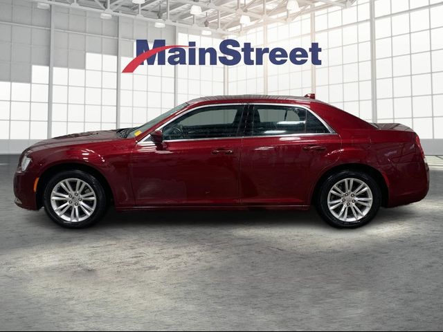 2021 Chrysler 300 Touring