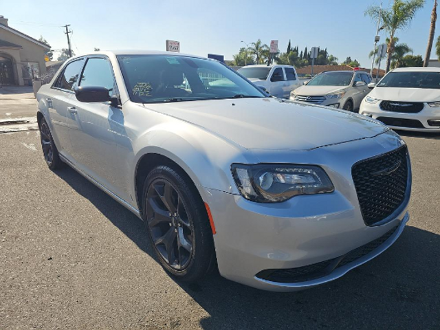 2021 Chrysler 300 Touring