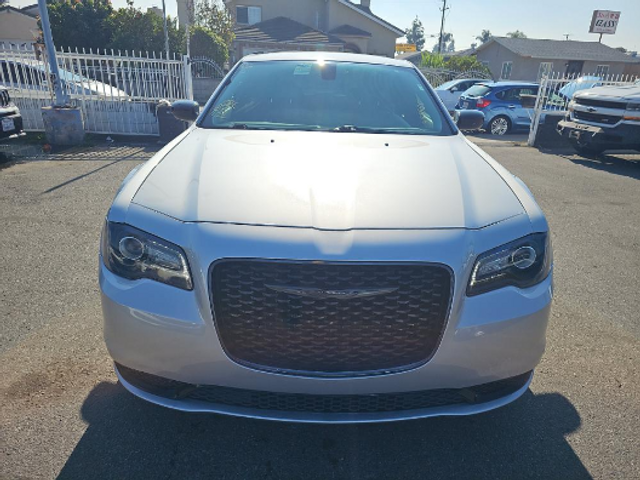 2021 Chrysler 300 Touring