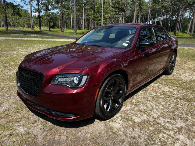 2021 Chrysler 300 Touring