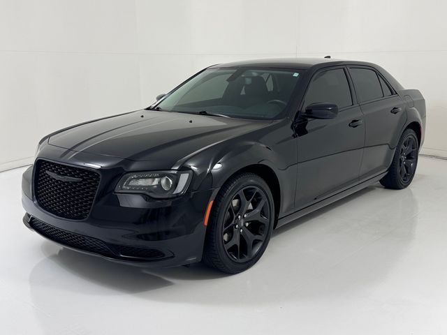 2021 Chrysler 300 Touring