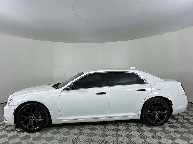 2021 Chrysler 300 Touring