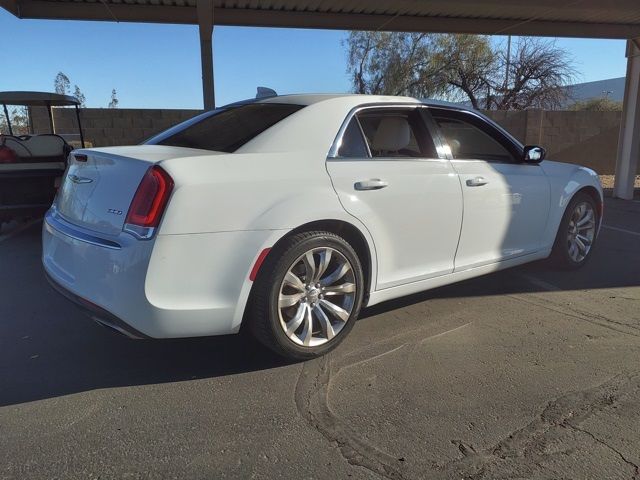 2021 Chrysler 300 Touring