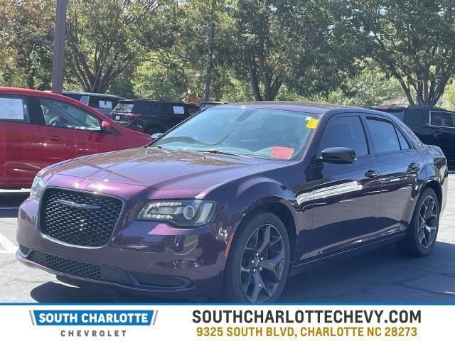 2021 Chrysler 300 Touring