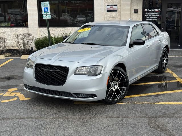 2021 Chrysler 300 Touring