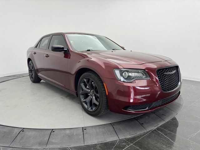 2021 Chrysler 300 Touring