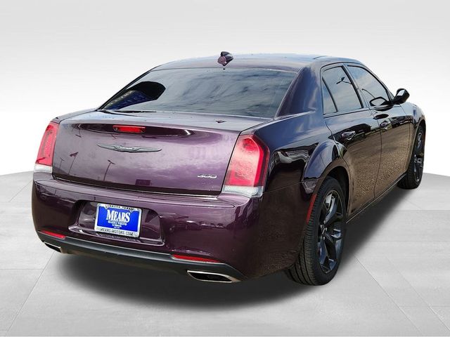 2021 Chrysler 300 Touring