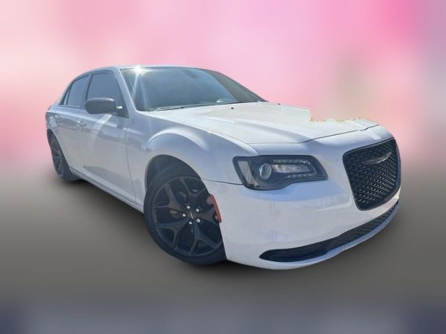 2021 Chrysler 300 Touring