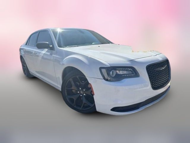 2021 Chrysler 300 Touring