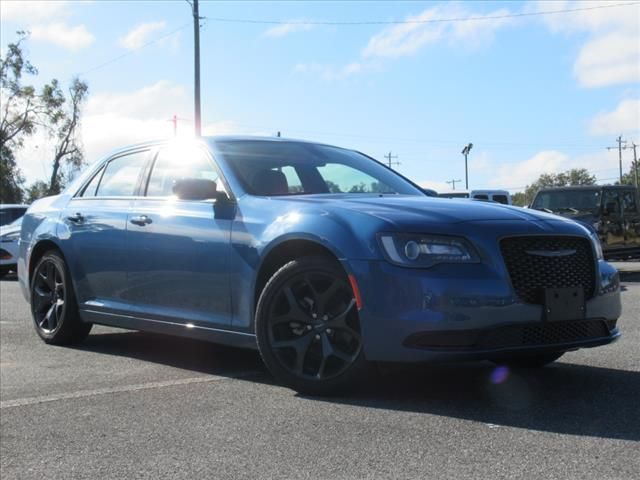 2021 Chrysler 300 Touring