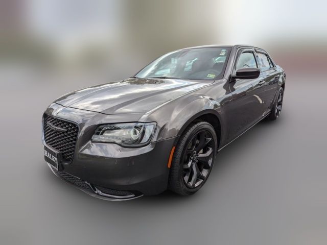 2021 Chrysler 300 Touring