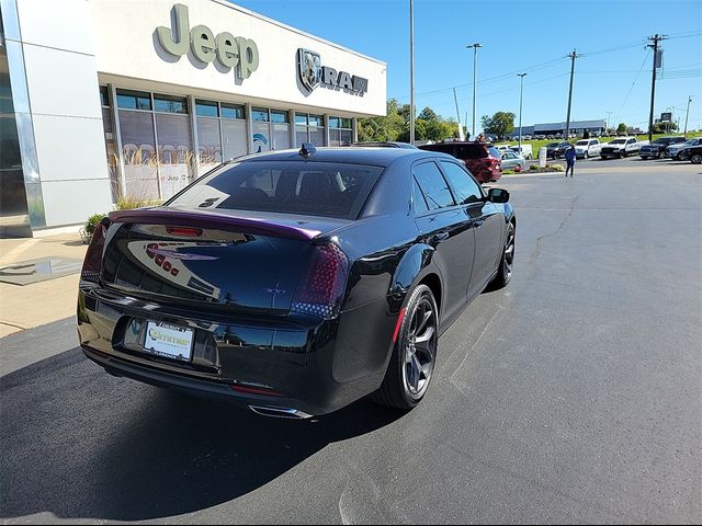 2021 Chrysler 300 Touring