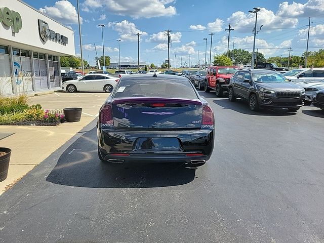 2021 Chrysler 300 Touring